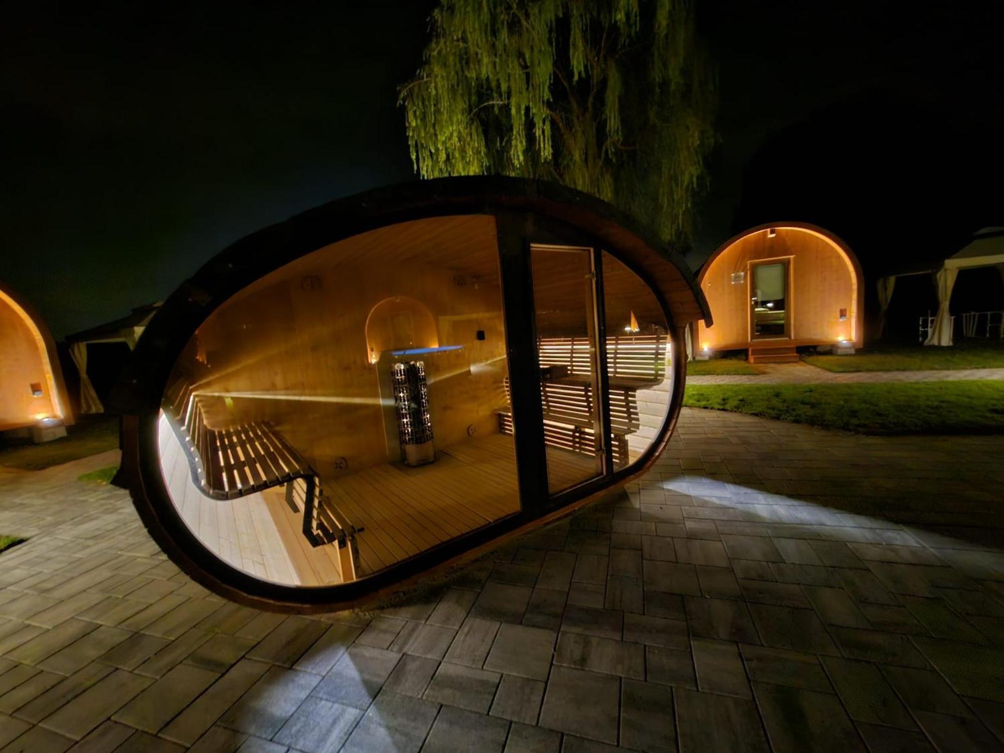Vicolungo Glamour Lodge & Spa - Free Spa Hot Tub E Sauna エクステリア 写真