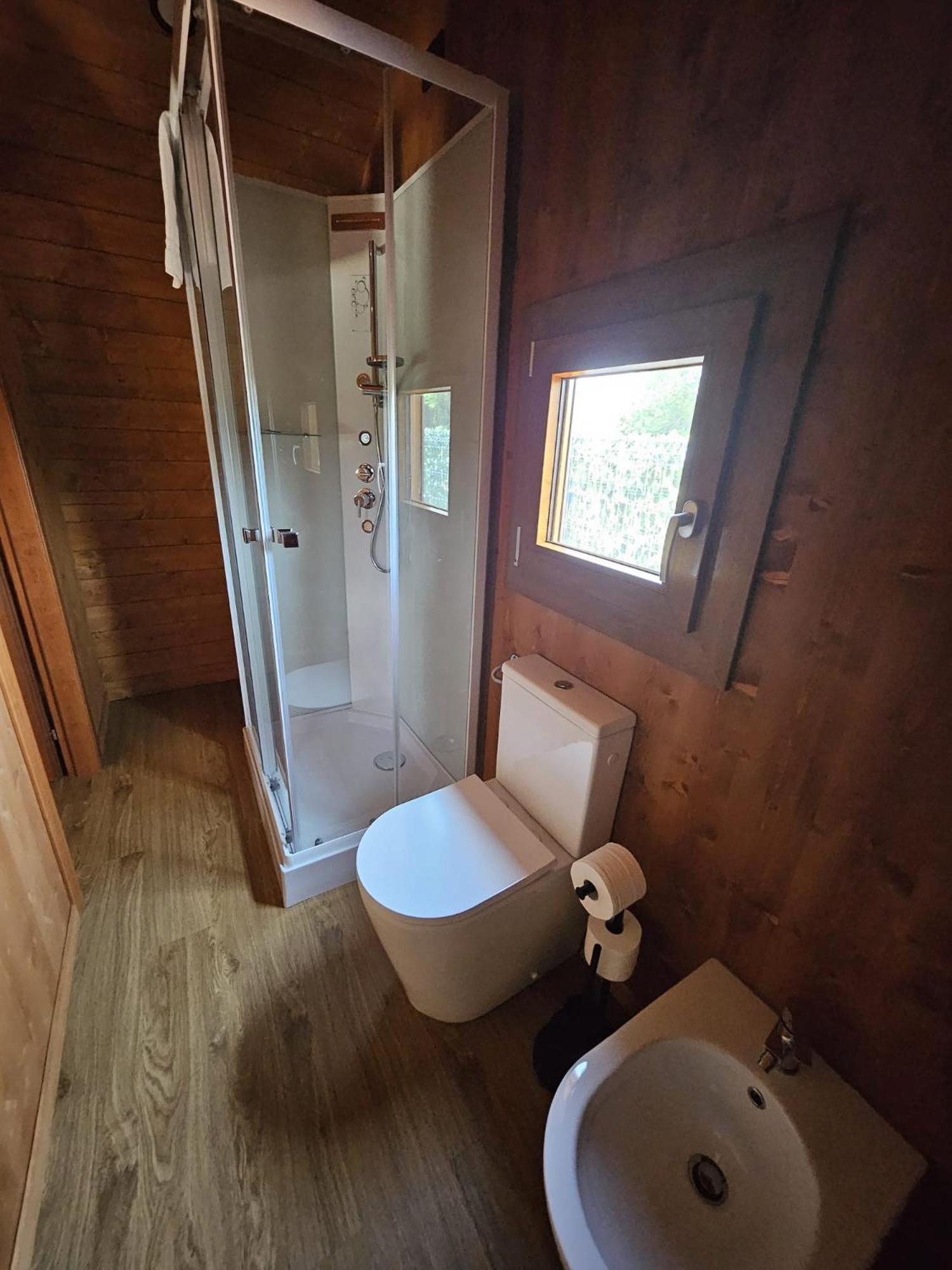 Vicolungo Glamour Lodge & Spa - Free Spa Hot Tub E Sauna エクステリア 写真