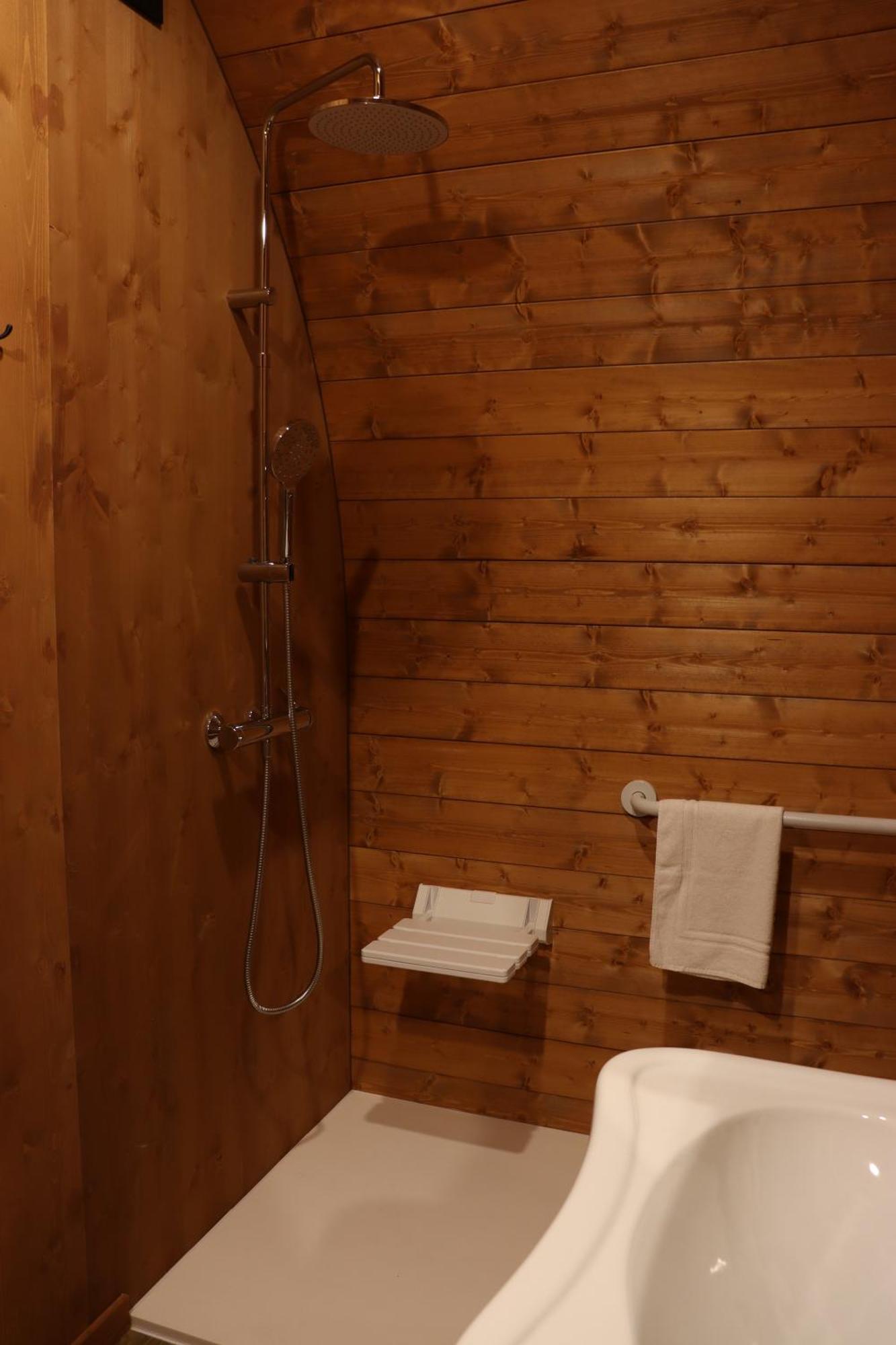 Vicolungo Glamour Lodge & Spa - Free Spa Hot Tub E Sauna エクステリア 写真